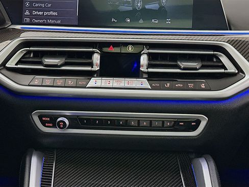Used 2022 BMW X6 M50i AWD/4WD image 13
