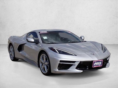 Used 2020 Chevrolet Corvette Stingray Preferred Cpe w/ 2LT Preferred Equipment Group RWD image 5