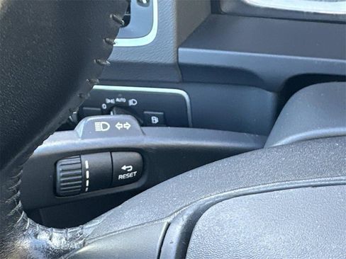 Used 2017 Volvo V60 T5 Cross Country w/ Convenience Package image 26