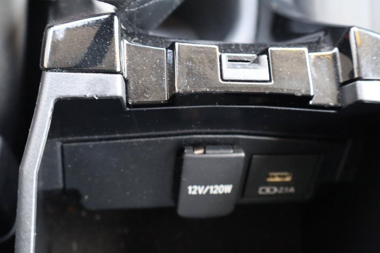 Used 2021 Toyota Corolla LE FWD image 27