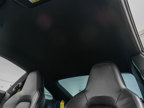 Used 2020 Porsche 911 Carrera S image 18