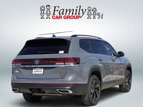 New 2026 Volkswagen Atlas SE FWD image 4