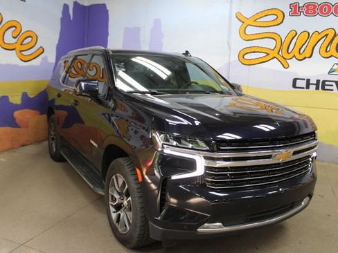 Used 2021 Chevrolet Tahoe LT w/ LT Signature Package AWD/4WD image 2