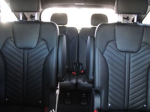 Certified 2024 Kia Sorento SX Prestige image 69