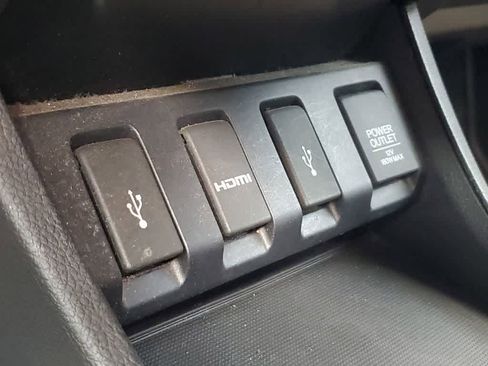 Used 2018 Honda HR-V EX image 30