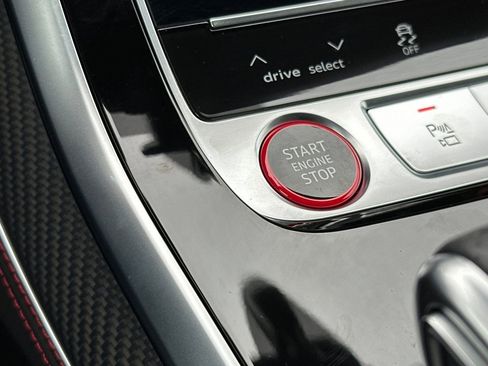 New 2026 Audi SQ8 Prestige AWD/4WD image 22