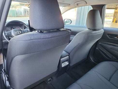 Used 2025 Toyota Corolla LE image 23