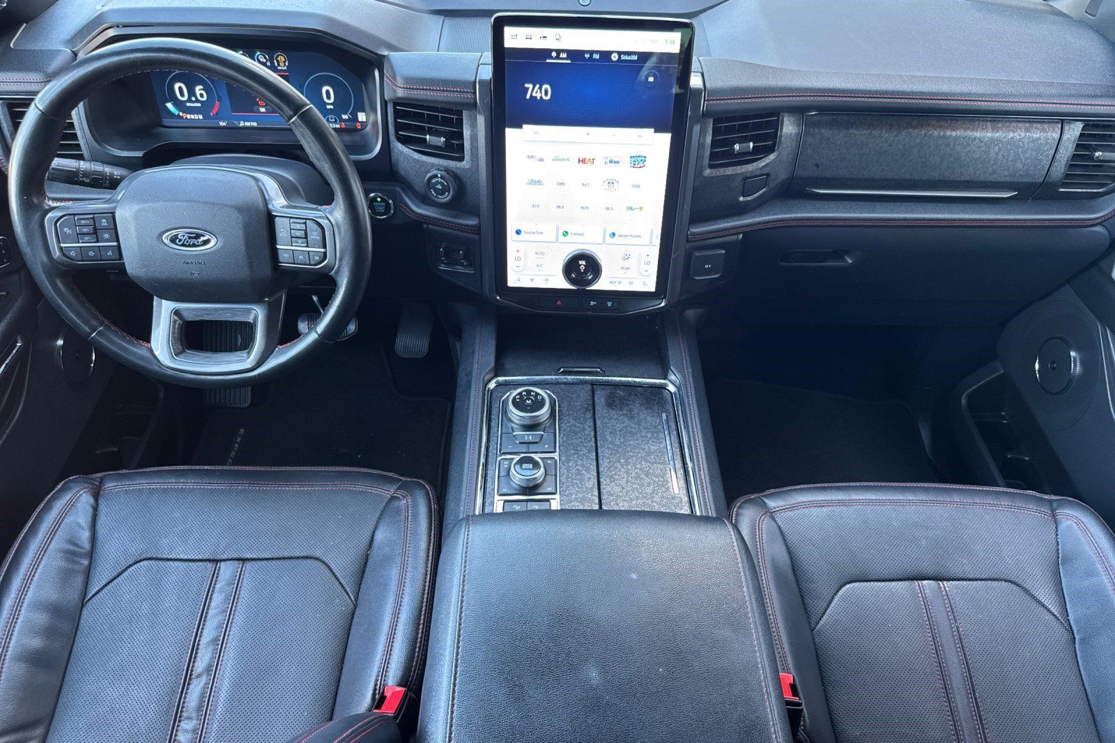 Used 2023 Ford Expedition Limited AWD/4WD image 16