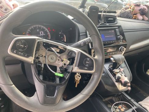 Used 2018 Honda CR-V LX image 5