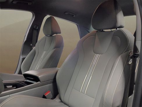 Certified 2024 Hyundai Elantra SEL image 20