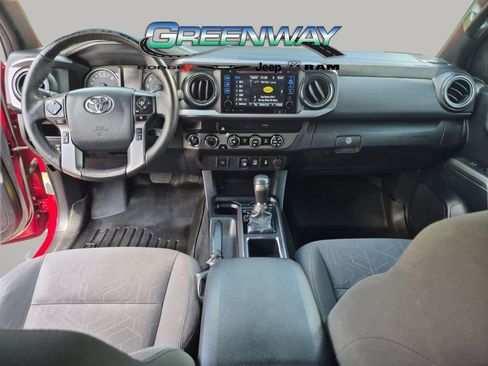 Used 2019 Toyota Tacoma TRD Sport AWD/4WD image 8