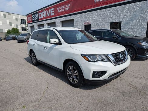 Used 2020 Nissan Pathfinder SL image 4