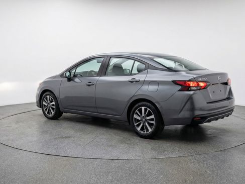 Used 2025 Nissan Versa SV image 6