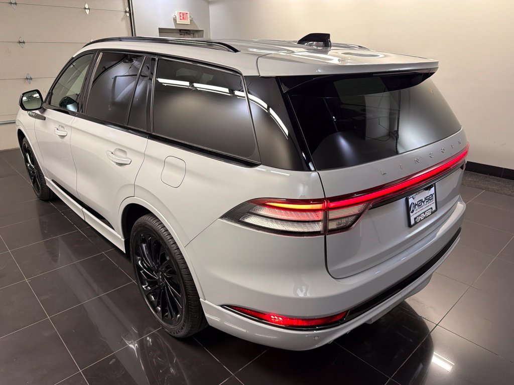 New 2027 Lincoln Aviator Reserve AWD/4WD image 4