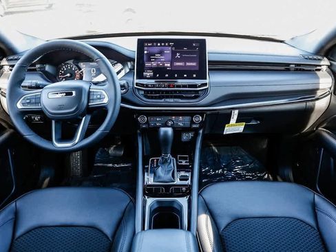 New 2025 Jeep Compass Latitude w/ Altitude Special Edition image 12