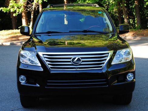Used 2009 Lexus LX 570 4WD image 3
