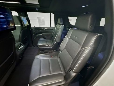 Used 2023 Cadillac Escalade ESV Sport w/ Touring Package image 27