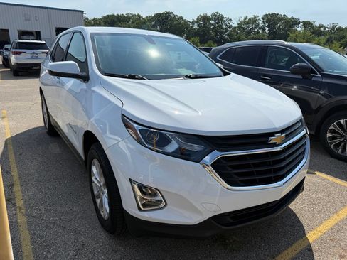 Used 2018 Chevrolet Equinox LT AWD/4WD image 1