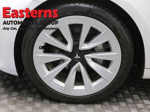 Used 2023 Tesla Model 3 Standard Range image 29