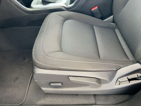 Used 2022 Chevrolet Colorado LT w/ Safety Package image 14