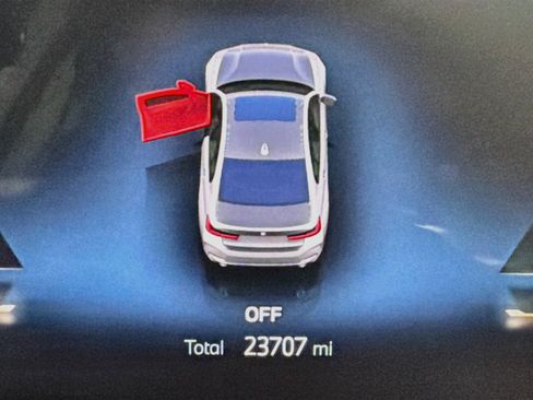 Used 2026 BMW 330i Sedan RWD image 18