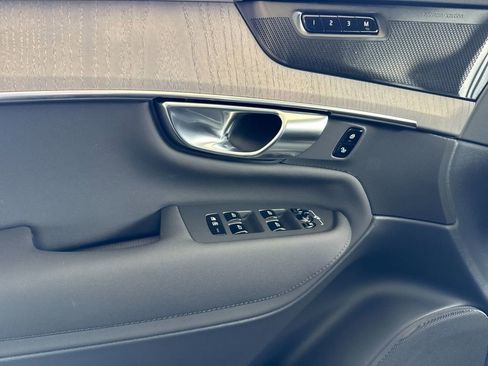 New 2026 Volvo XC90 T8 Ultra w/ Lounge Package image 10