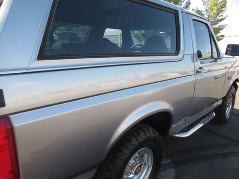 Used 1994 Ford Bronco XL image 10