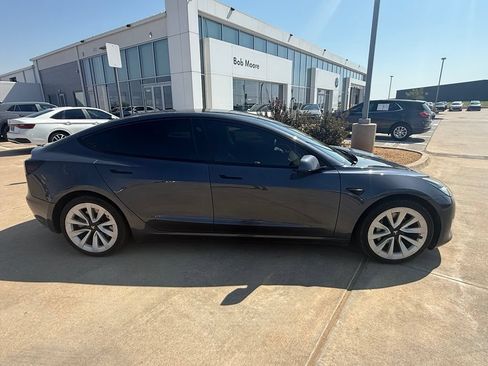 Used 2022 Tesla Model 3 RWD image 2