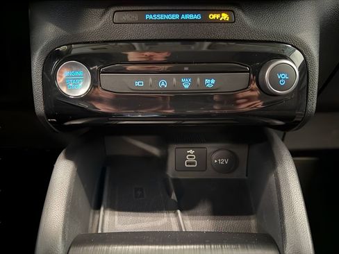 Used 2024 Ford Escape Active w/ Tech Pack #2 AWD/4WD image 24