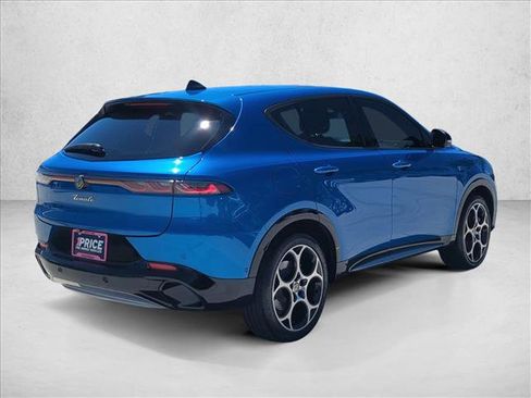 Used 2024 Alfa Romeo Tonale Ti w/ Active Assist Package AWD/4WD image 5