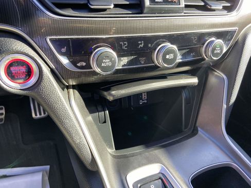 Used 2020 Honda Accord Sport image 15