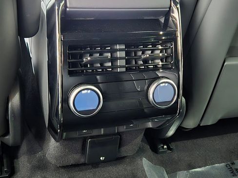 New 2026 Land Rover Range Rover Sport Dynamic SE AWD/4WD image 14