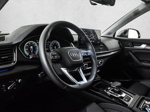 Certified 2024 Audi Q5 e Prestige image 10