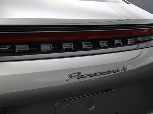 New 2026 Porsche Panamera 4 image 14