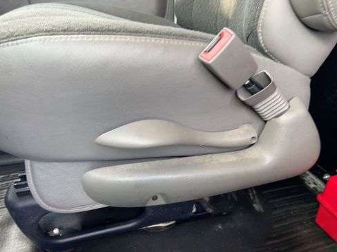 Used 2024 Chevrolet Express 2500 w/ Driver Convenience Package image 14