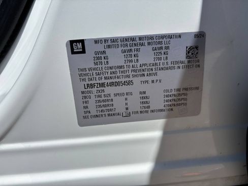 Used 2024 Buick Envision Preferred AWD/4WD image 29