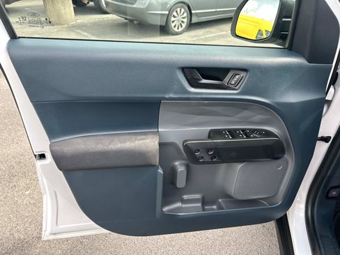 Used 2022 Ford Maverick XL FWD image 27