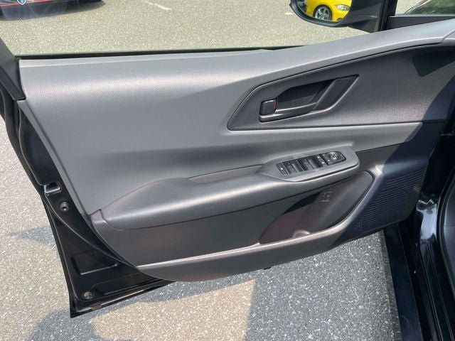 Certified 2025 Toyota Prius FWD image 18