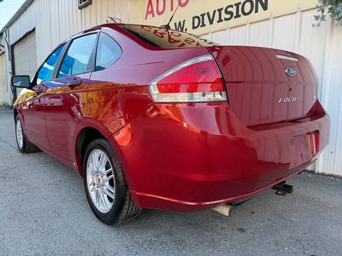 Used 2009 Ford Focus SE FWD image 10