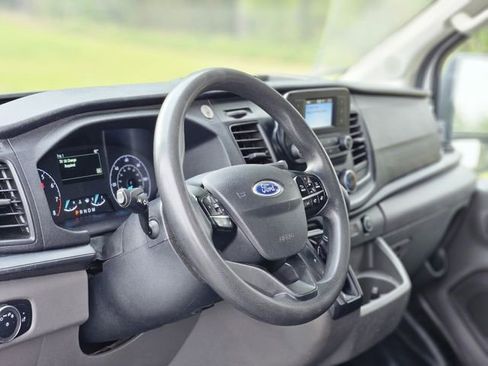 Used 2023 Ford Transit 250 Medium Roof image 39