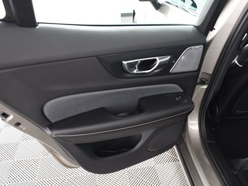Used 2019 Volvo S60 T8 R-Design AWD/4WD image 25