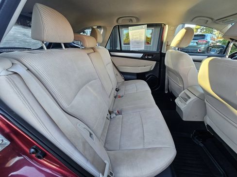 Used 2019 Subaru Outback 2.5i Premium image 13