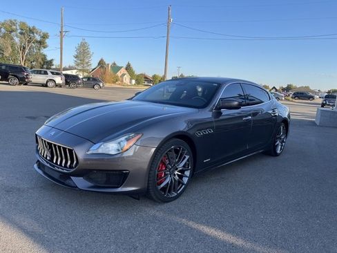 Used 2017 Maserati Quattroporte GTS GranSport image 3