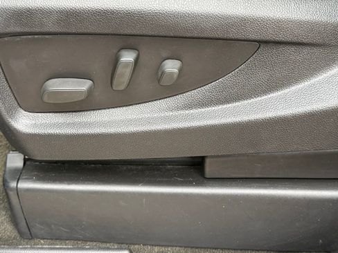 Used 2014 GMC Sierra 1500 SLE w/ SLE Value Package image 26