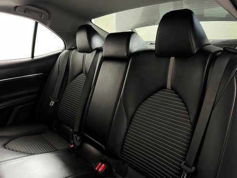 Certified 2022 Toyota Camry SE w/ Convenience Package FWD image 22