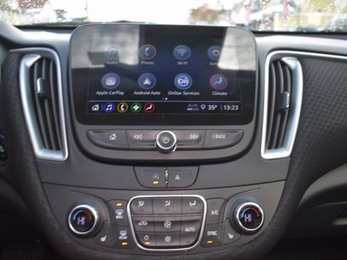 Used 2024 Chevrolet Malibu LT image 16