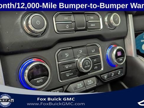 Certified 2023 GMC Yukon XL SLT w/ SLT Premium Package AWD/4WD image 19