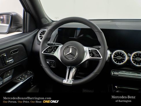 New 2026 Mercedes-Benz GLB 250 4MATIC image 12