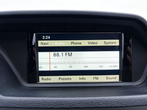 Used 2010 Mercedes-Benz E 550 Coupe image 17