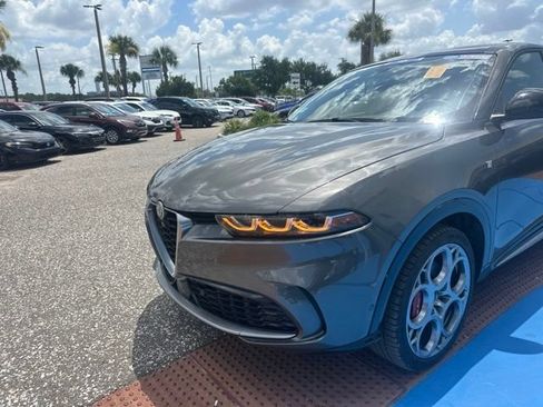 Used 2024 Alfa Romeo Tonale Ti AWD/4WD image 7